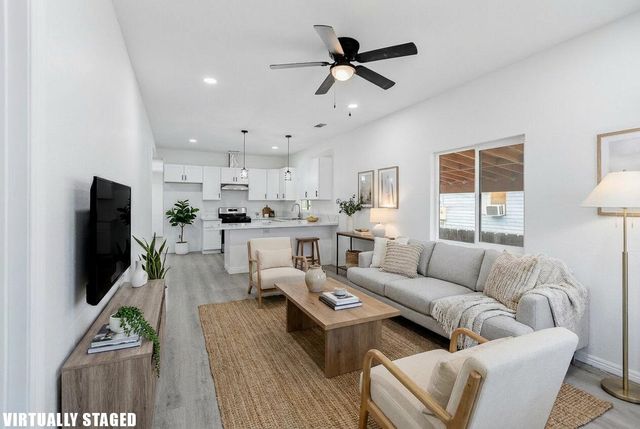 61 S A Street, Porterville, CA 93257