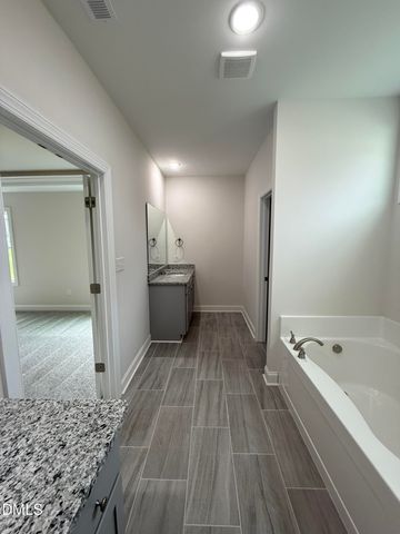 52 Hot Springs Way, Benson, NC 27504