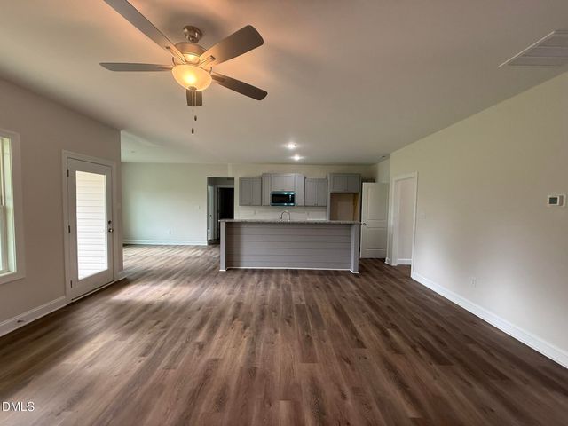 52 Hot Springs Way, Benson, NC 27504