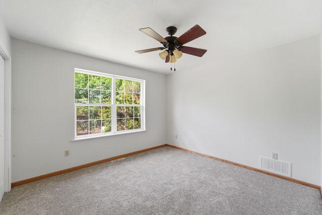 2614 Forest Drive, Knoxville, IA 50138