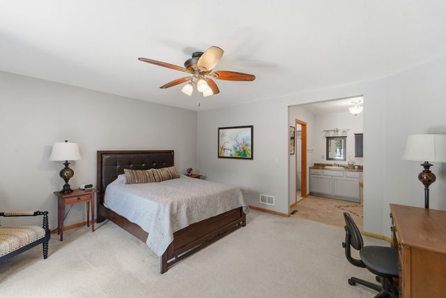 2614 Forest Drive, Knoxville, IA 50138
