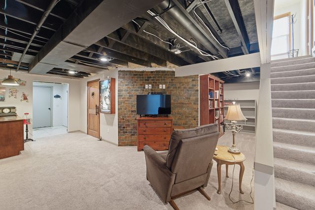 2614 Forest Drive, Knoxville, IA 50138