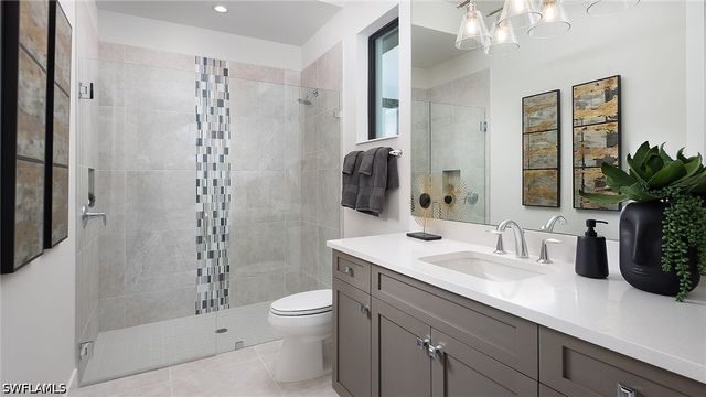 2938 Coco Lakes DR, Naples, FL 34105