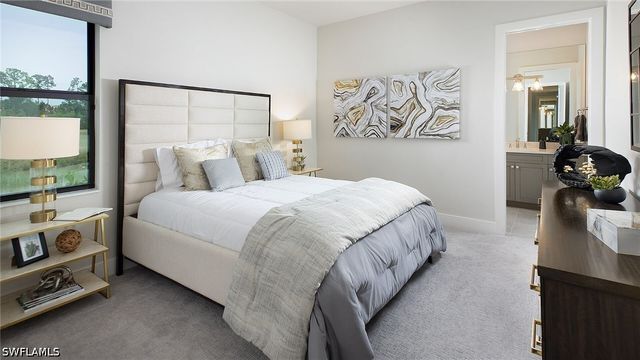 2938 Coco Lakes DR, Naples, FL 34105