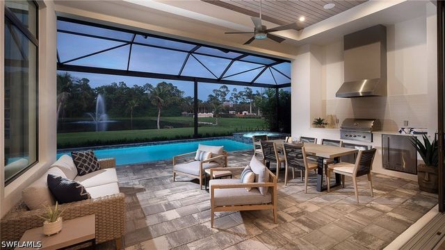 2938 Coco Lakes DR, Naples, FL 34105