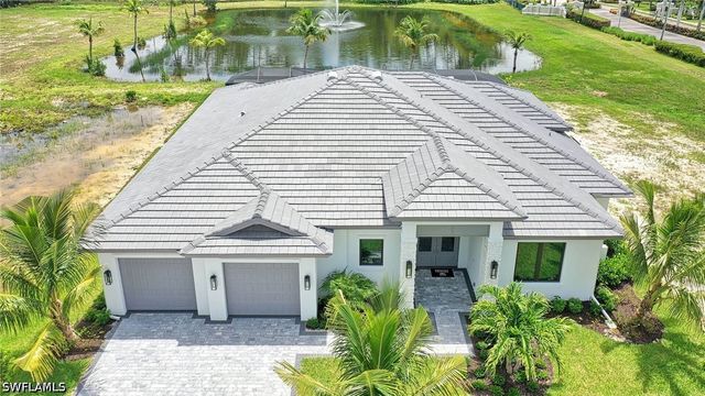 2938 Coco Lakes DR, Naples, FL 34105