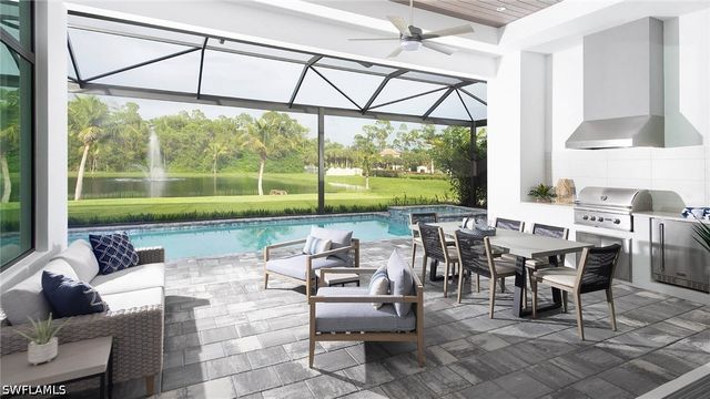 2938 Coco Lakes DR, Naples, FL 34105