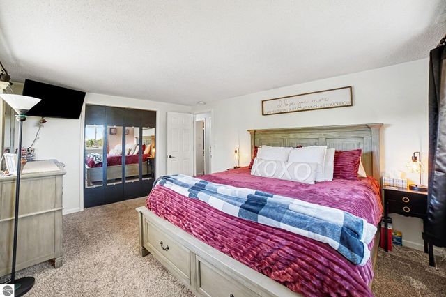 4381 W Pine River Road, St Louis, MI 48880