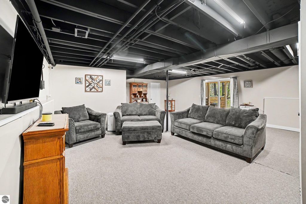 Image 21 of property listing at 4381 W Pine River Road, St Louis, MI 48880