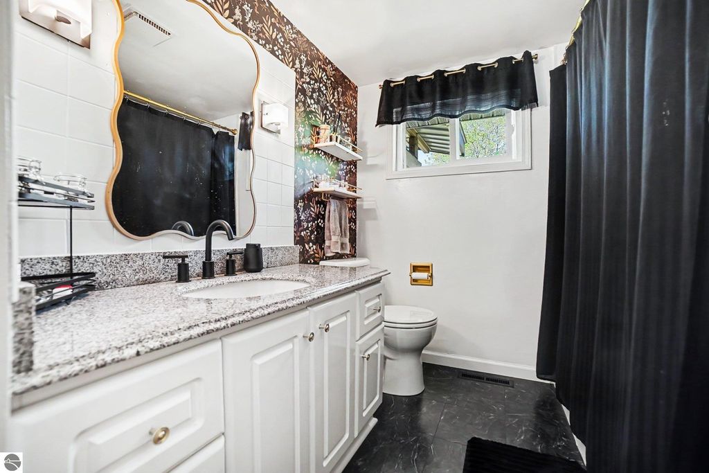 Image 22 of property listing at 4381 W Pine River Road, St Louis, MI 48880