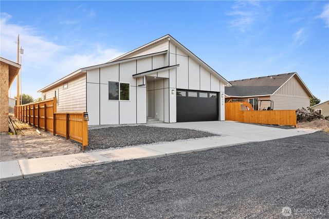 715 Buttercup Street, Soap Lake, WA 98851
