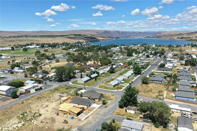 715 Buttercup Street, Soap Lake, WA 98851