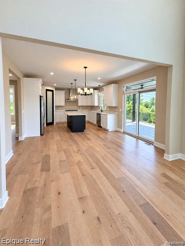 29769 Red Fox Lane, Macomb Township, MI 48047