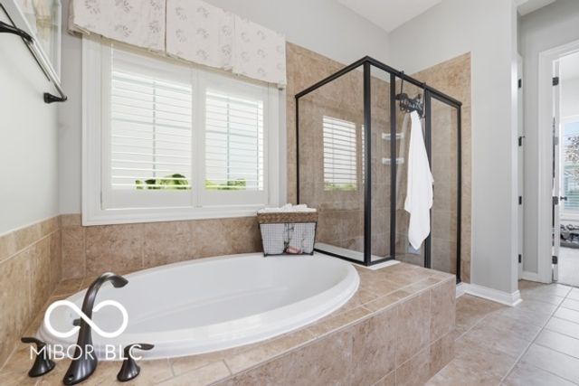 6200 Edenshall Lane, Noblesville, IN 46062