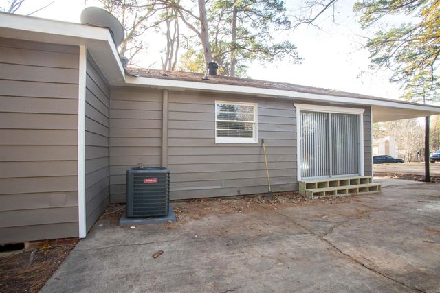 1 Danwood Road, Little Rock, AR 72204