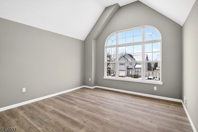 63 Scarlet Dr, Sayreville Boro, NJ 08859