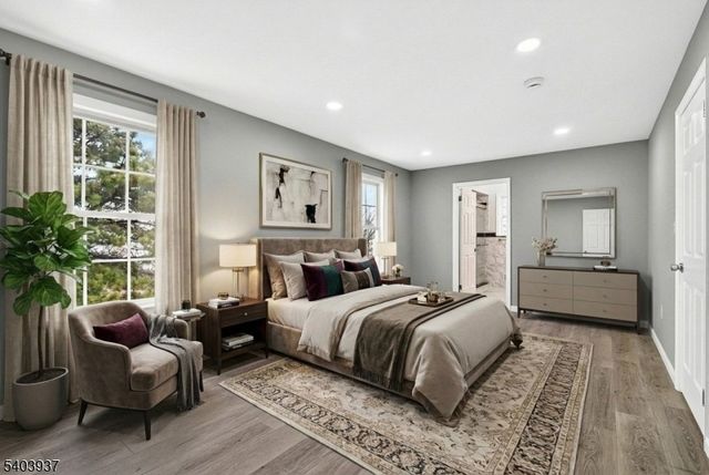 63 Scarlet Dr, Sayreville Boro, NJ 08859