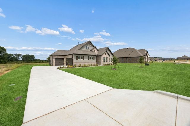 5012 Valley View Drive, Joshua, TX 76058