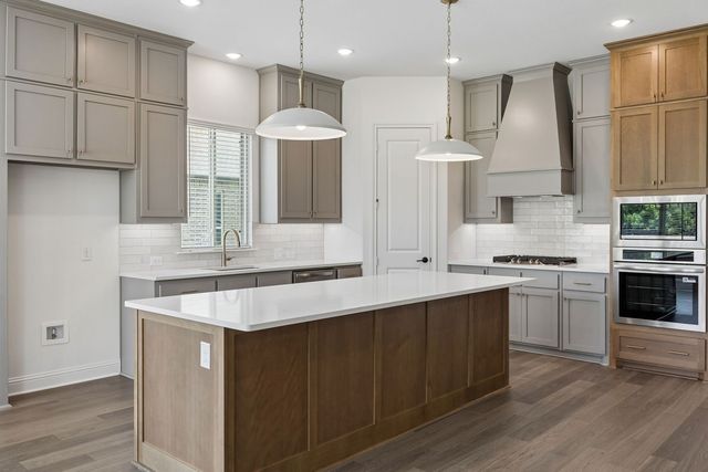 5012 Valley View Drive, Joshua, TX 76058