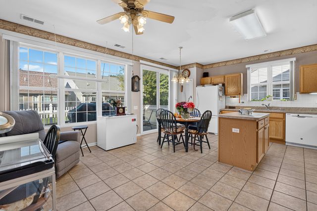 13732 Pineview Drive, Huntley, IL 60142