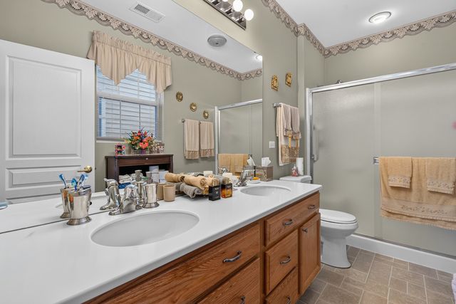 13732 Pineview Drive, Huntley, IL 60142