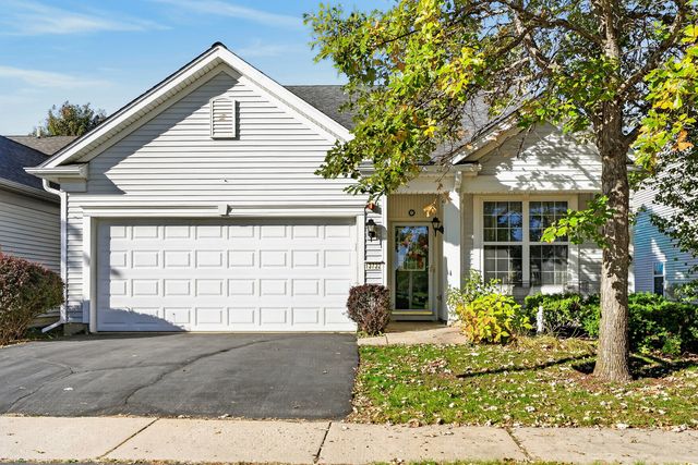 13732 Pineview Drive, Huntley, IL 60142