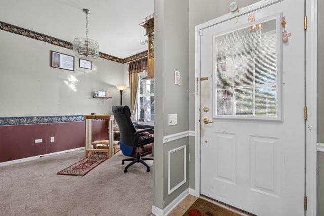 13732 Pineview Drive, Huntley, IL 60142