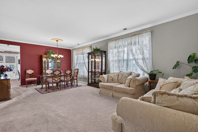 13732 Pineview Drive, Huntley, IL 60142