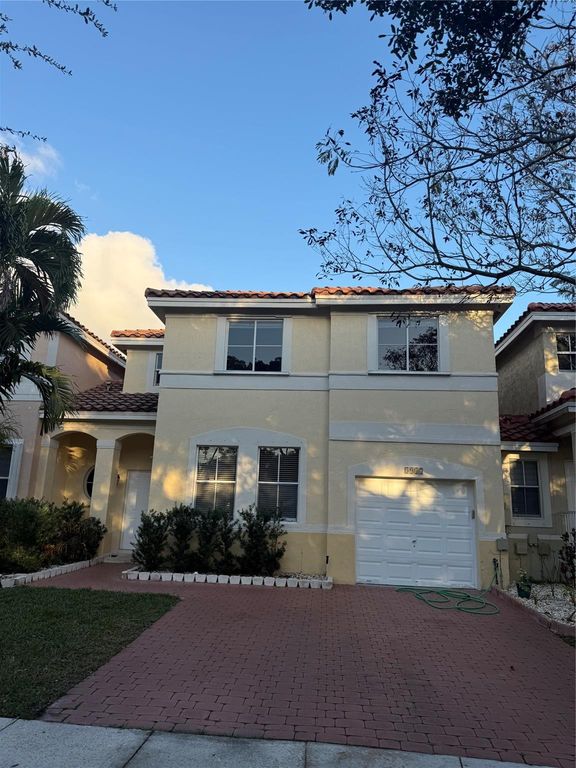 3917 SW 169th Terrace, Miramar, FL 33027