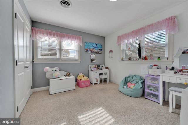 7 PLEASANT DR, Lancaster, PA 17602