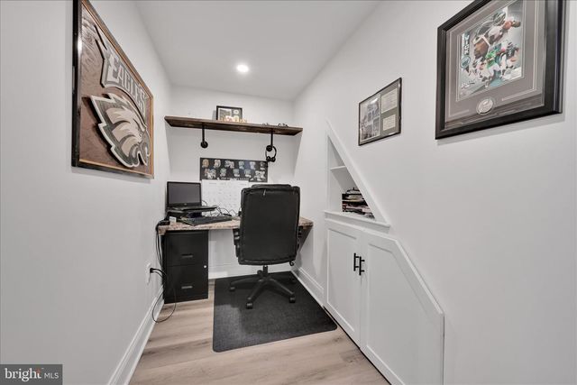 7 PLEASANT DR, Lancaster, PA 17602