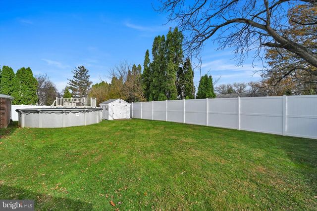 7 PLEASANT DR, Lancaster, PA 17602