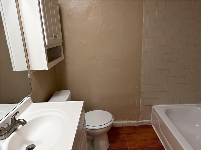 3915 Brookfield Drive, Houston, TX 77045