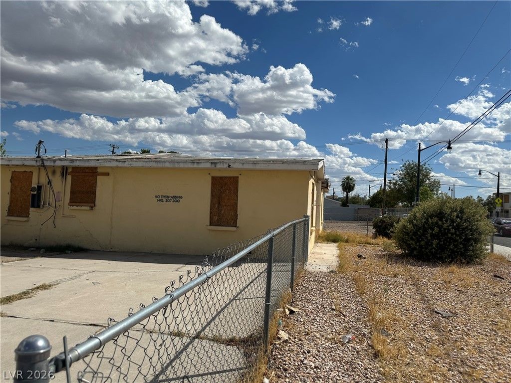 1524 D Street, Las Vegas, NV 89106 — photo 2