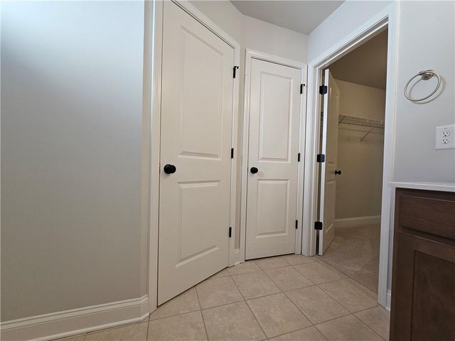 5030 Sierra Creek Drive, Hoschton, GA 30548