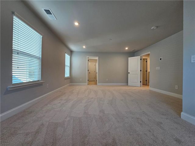 5030 Sierra Creek Drive, Hoschton, GA 30548