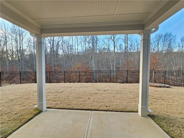 5030 Sierra Creek Drive, Hoschton, GA 30548