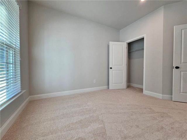 5030 Sierra Creek Drive, Hoschton, GA 30548