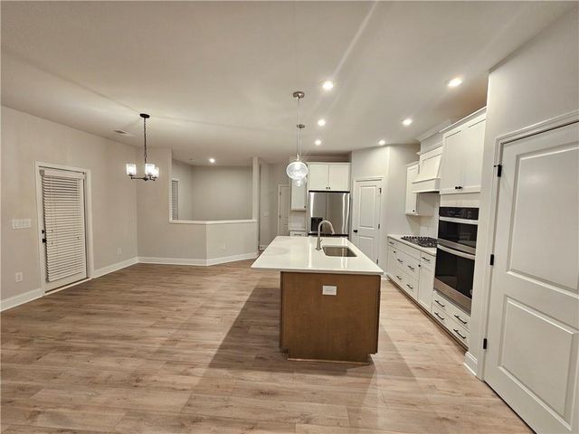 5030 Sierra Creek Drive, Hoschton, GA 30548