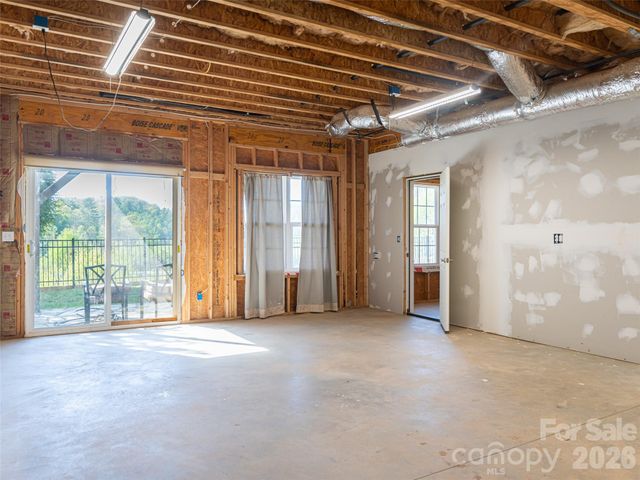 17 Dreambird Drive, Leicester, NC 28748