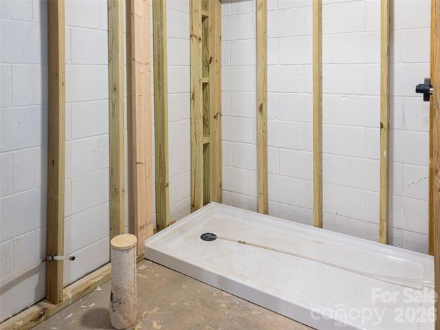 17 Dreambird Drive, Leicester, NC 28748