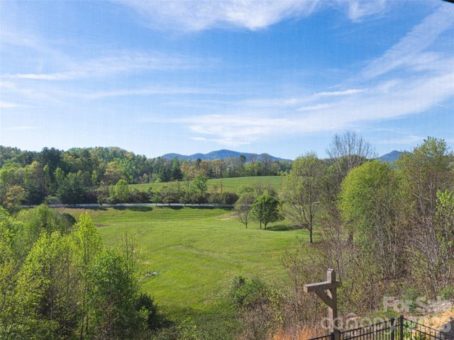 17 Dreambird Drive, Leicester, NC 28748
