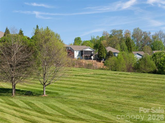 17 Dreambird Drive, Leicester, NC 28748