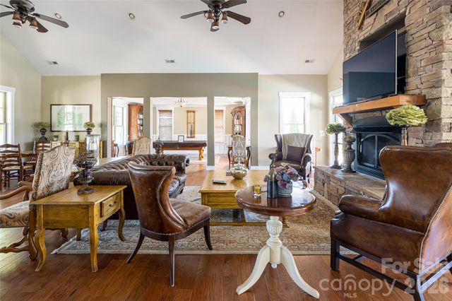 17 Dreambird Drive, Leicester, NC 28748