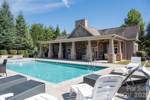 17 Dreambird Drive, Leicester, NC 28748