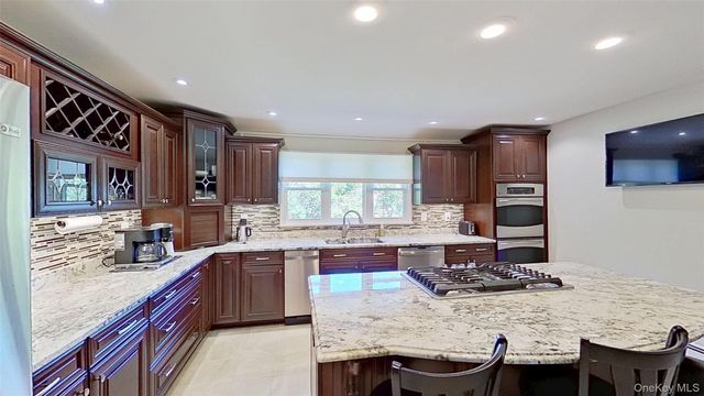116 Edgehill Drive, Wappingers Falls, NY 12590