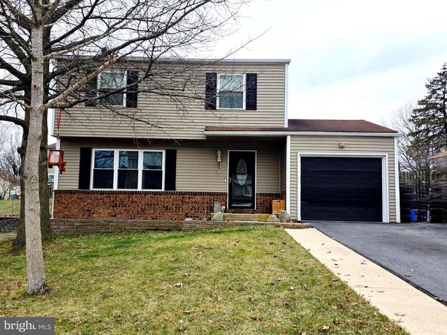 799 MARTIN LN, Harrisburg, PA 17111