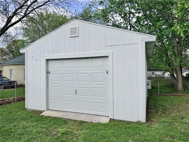 1521 Webster Street, Chillicothe, MO 64601