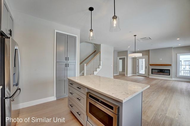 20 Kasnet Drive, Rye, NH 03870