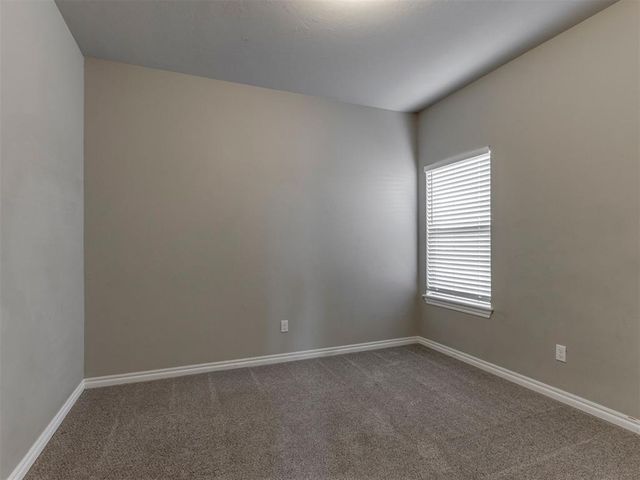 8216 NW 160th Terrace, Edmond, OK 73013